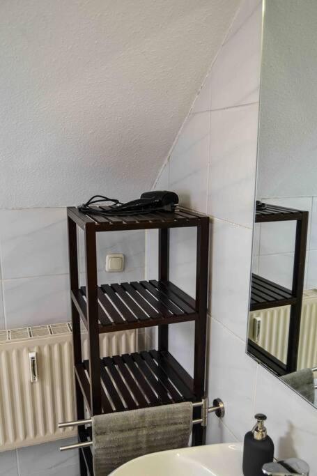 Schoene Dachgeschosswohnung Nahe Koeln Экстерьер фото
